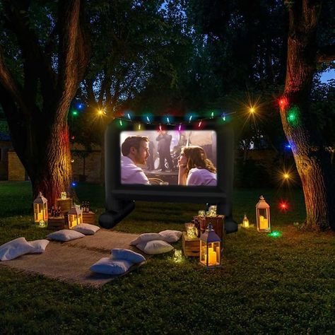 Backyard Movie Night Party, Pop Up Cinema, Movie Projector Screen, Bbq Pool Party, Backyard Movie Theaters, Outside Movie, Outdoor Projector Screen, Halloween Projector, Inflatable Movie Screen