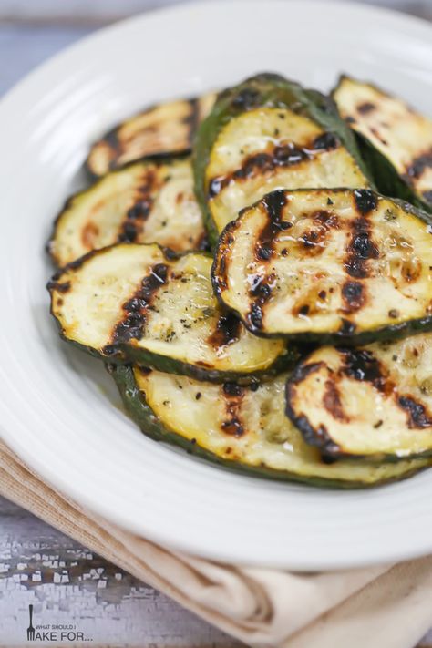 Simple Grilled Zucchini Grilled Zucchini Slices, Grill Zucchini, Grilled Zucchini And Squash, Grilled Eggplant And Zucchini Recipes, Zucchini Green Griller Recipes, George Foreman Recipes, Grilled Zucchini Recipes, Vegetarian Grilling, Best Vegetable Recipes