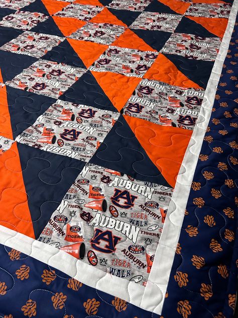 Auburn Ideas, Christmas Present Quilt, Football Quilt, Cat Quilts, Auburn Alabama, Game Machine, Cat Quilt, Auburn University, Auburn Tigers