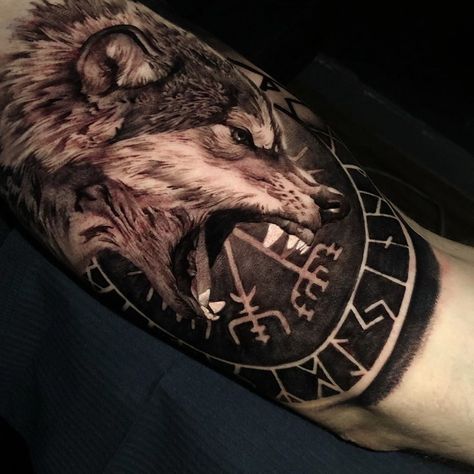 Viking Sleeve, Natur Tattoo Arm, Fenrir Tattoo, Casino Tattoo, Small Neck Tattoos, Wolf Tattoo Sleeve, Full Leg Tattoos, Black White Tattoos, Nordic Tattoo