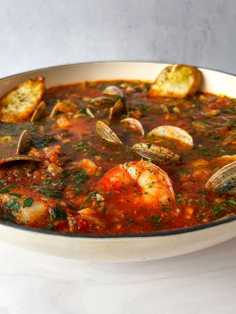 The Ultimate Seafood Feast. The Modern Nonna, Modern Nonna, Seafood Soups, Cioppino Recipe, Italian Feast, Seafood Feast, Food Feast, Seafood Stew, Homemade Burgers