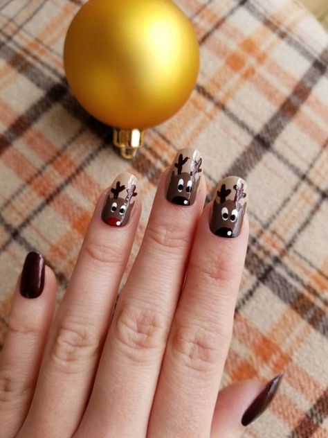 Dash to your next holiday party with these darling little reindeer nails 🦌 #pressonnails #holidaynails #Christmasnails #reindeernails Painted Christmas Nails, Christmas Nails Medium, Reindeer Christmas Nails, Nails Reindeer, Reindeer Nails, Christmas Press On Nails, Sally Hansen Nail Polish, Sally Hansen Nails, Orange Stick