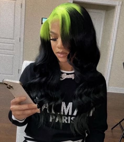 Shego Inspired Wig, Green Roots Black Hair Wig, Neon Green Roots Black Hair, Green Skunk Stripe Wig, Black And Green Hair Black Women, Shego Hairstyle, Color Roots Black Hair, Green Roots Black Hair, Shego Hair