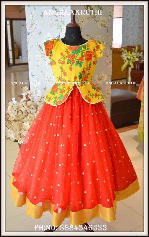 Gagra Choli Fashion For Kids, Kids Designer Wear, Designer Lehenga Blouse, Kids Party Frocks, Kids Long Dress, Mommy Daughter Dresses, Langa Blouse, Kids Wear Girls, Kids Blouse Designs