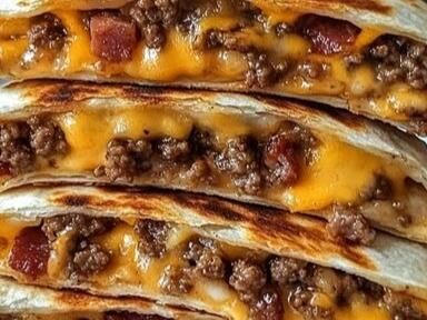 Cheesy Bacon Cheeseburger Quesadillas: A Flavor-Packed Recipe You’ll Love - NewsBreak Maple Bacon Cheeseburger Quesadilla, Bacon Cheeseburger Quesadilla, Cheeseburger Quesadilla Recipe, Dreamsicle Salad Recipe, Cheeseburger Quesadillas, Cheeseburger Quesadilla, Keto Sandwiches, Pork Loin Roast Recipes, Lemon Cakes