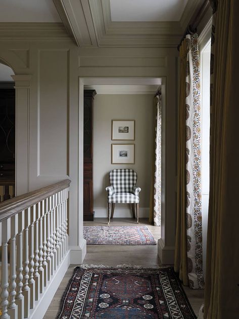 Beam Doorway, Salvesen Graham, Colonial Aesthetic, Georgian Country House, New England Style Homes, Cotswold House, Georgian Interiors, Country House Interior, Brown House