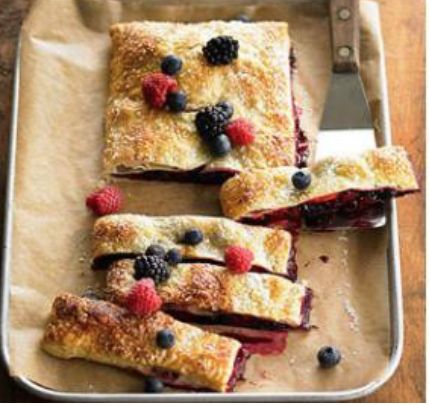 Simple but delish slab pie using puff pastry. Berry Slab Pie, Slab Pie Recipes, Cajun French, Pie Easy, Slab Pie, Healthy Summer Desserts, Lafayette Louisiana, Easy Pie Recipes, Frozen Berries