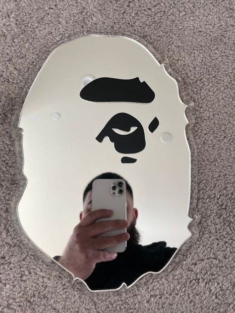 Bape Star Mirror, Bape Decor, Hypebeast Living Room Ideas, Hypebeast Room Ideas For Men, Trap Rooms Aesthetic, Streetwear Room Ideas, Hypebeast Bedroom Ideas, Hypebeast Room Ideas, Bedroom And Wardrobe