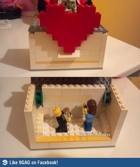 This is just awesome the nerd part of me loves this Lego Proposal, What I Got For Christmas, Lego Wedding, Dance Proposal, Nerdy Wedding, Geek Wedding, Lego Custom Minifigures, Proposals Ideas, Hoco Proposals