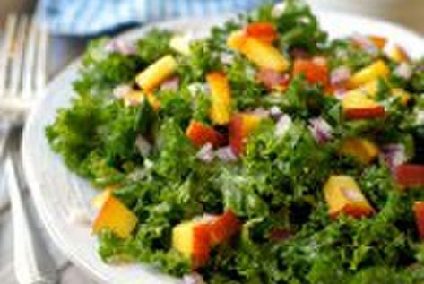 Kale Salad with Peach Vinaigrette Peach Salad Recipes, Spring Salad Recipes, Healthy Soups, Peach Salad, Best Salad Recipes, Spring Salad, Kale Salad, Vegan Recipes Healthy, Healthy Salad Recipes