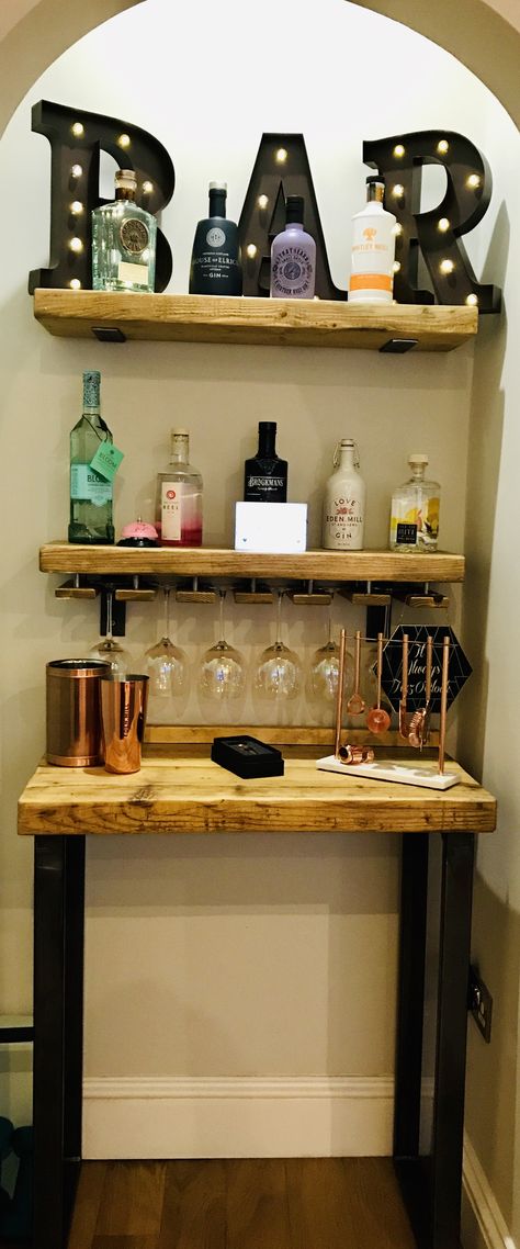 Reclaimed scaffolding shelves to create gin bar at home. Home Gin Bar Ideas, Diy Bar Wall Shelves, Diy Home Mini Bar, Cocktail Shelf Ideas, Alcohol Home Bar, Wall Bar Ideas For Home Wall Shelves, Mini House Bar Ideas, Home Gin Bar, Gin Shelf Ideas