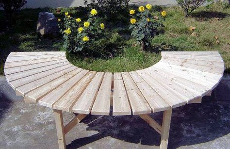 love this bench for the tree in front yard Table Around Tree, Bench Around Tree, Tree In Front Yard, Landscape Around Trees, Bench Around Trees, Tree Seat, Landscaping Around Trees, Tree Bench, Diy Outdoor Table