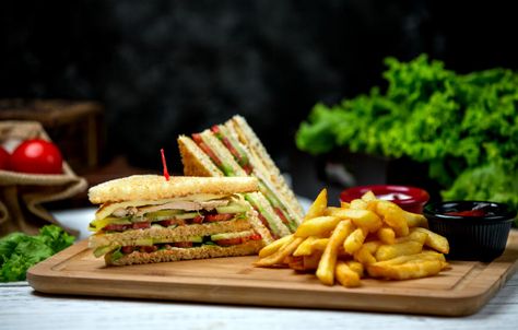 Club sandwich with side french fries Fre... | Free Photo #Freepik #freephoto #food #chicken #bread #sandwich Club Sandwich Photography, Western Sandwich, Sandwich And Fries, Sandwich With Fries, Kentucky Hot Brown Sandwich, Fries Healthy, Sandwich Cakes, Food In Singapore, Club Sandwich Chicken