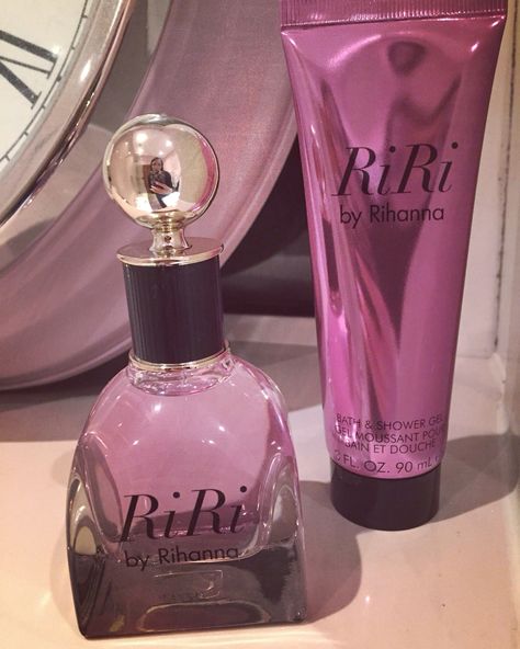 Riri By Rihanna Fragrance, Rihanna Perfume Collection, Riri Perfume, Rihanna Perfume, Body Creams, Girly Phone Cases, Roll On Perfume, Smell Goods, Celebrity Perfume