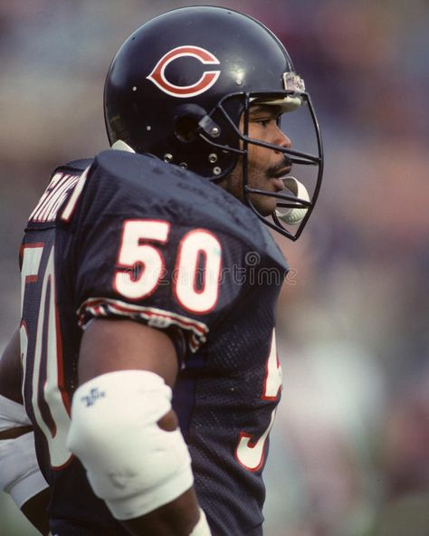 Mike Singletary. Chicago Bears LB Mike Singletary. (Image taken from color slide #Sponsored , #PAID, #paid, #Singletary, #Bears, #color, #Chicago Mike Singletary, Nfl Football 49ers, Nfl Football Pictures, Eagles Nfl, Football Photos, Football Pictures, Sports Stars, Nfl Players, Sports Photography