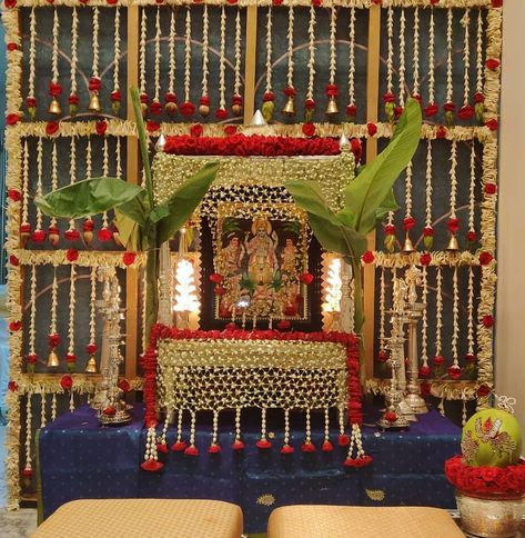 Satyanarayana vratam decor by @occasionsbysudhadatla is so simple and eye-catching The way she Incorporated traditional elements and… Satyanarayana Swamy Pooja Decoration, Gruhapravesam Decoration Ideas, Pooja Decoration At Home, Satyanarayana Pooja Decoration Ideas, Wedding Mandapam, Diwali Inspiration, Pookalam Design, Mandir Decoration, Hall Decorations