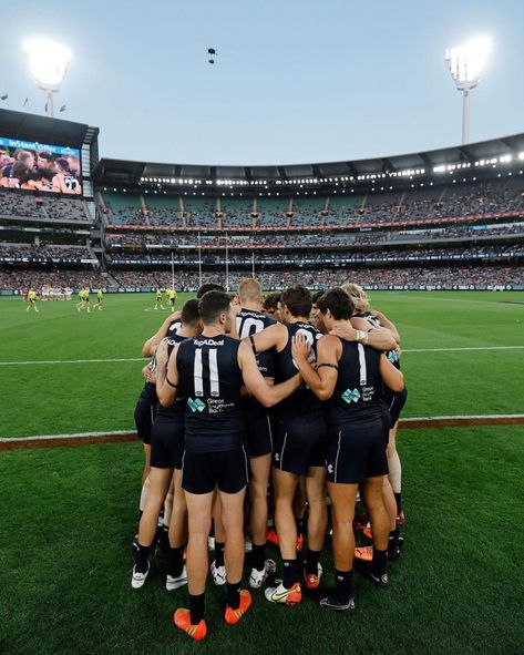 Carlton Football Club Wallpaper, Afl Wallpaper, Charlie Curnow, Carlton Afl, Carlton Football Club, Carlton Blues, Metallica Art, Team Wallpaper, Clubbing Aesthetic