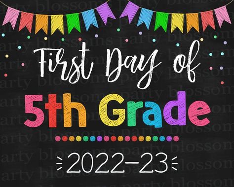 First Day Of 7th Grade, Chalkboard Printables, Hello Goodbye, School Chalkboard, 1st Day Of School, School Signs, Printing Shop, Nailed It, Chalkboard Signs