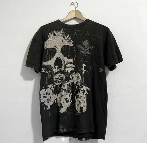 Y2k Grunge Fashion, All Over Print Shirt, Fits Clothes, New Rock, Cool Fits, Swaggy Outfits, Ed Hardy, Y2k Grunge, Dream Clothes