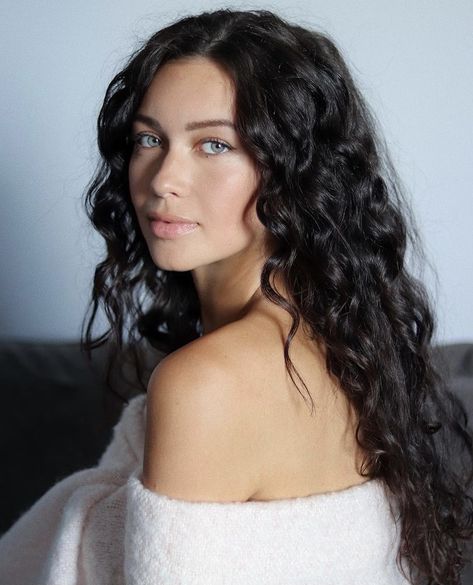 Black Hair Blue Eyes Girl, Bethany Ciotola, Hair Pale Skin, Dark Curly Hair, Third Pregnancy, Black Hair Blue Eyes, Brown Curly Hair, Black Curly, Black Curly Hair