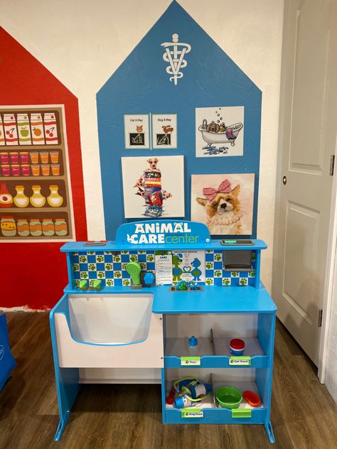 Playroom Centers Play Spaces, Mini Town Playroom, Pretend Town Playroom, Dramatic Play Playroom, Melissa And Doug Playroom, Indoor Playroom Business, Playroom Business, Cubby House Ideas, Daycare Rooms