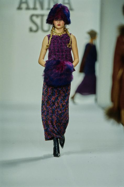 Anna Sui Fall 1998 Ready-to-Wear Collection | Vogue Anna Sui Runway, Folkloric Dress, Vintage Designer Fashion, 90s Runway Fashion, 20th Century Fashion, 1990s Fashion, Dress Out, Anna Sui, Junya Watanabe