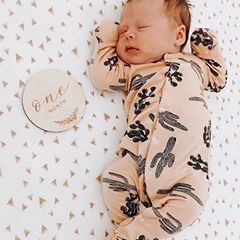 Brand new & so so sweet! 🍉 @peytonceleste spearmintLOVE.com Spearmint Baby, Cute Mixed Babies, Girl Nursery Room, Photography Poses Family, Toddler Girl Style, Mixed Babies, Baby Life, Car Insurance Quotes