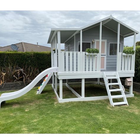 Cubby House With Slide, Raised Cubby House, Cubby House Colours, House On Stilts Ideas, Cubby House Ideas, Cubby Ideas, Kids Cubby, Kids Cubby Houses, Kids Cubbies