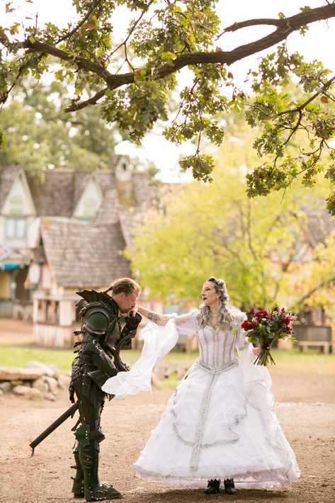 Photo Credit: Photography by Bellagala, Wedding at the Minnesota Renaissance Festival
#knights #princess #wedding #fairytale #storybook Fantasy Wedding Photos, Ren Fair Wedding, Ren Faire Wedding, Medieval Wedding Theme, Black Wedding Gowns, Gothic Wedding Dress, Medieval Wedding, Enchanted Forest Wedding, Fantasy Wedding