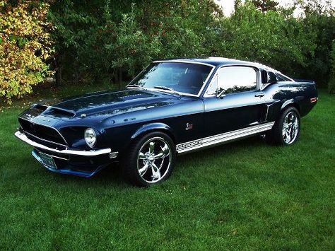 1968 Ford Mustang Shelby Cobra....such a beast of a car Old Mustang, 68 Mustang, Shelby Mustang Gt500, Shelby Gt 500, Shelby Car, Vintage Auto's, Mustang Car, R35 Gtr, Mustang Gt500