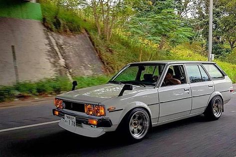 Ke70 Wagon, Auto Toyota, Corolla Ke70, Corolla Wagon, 80s Cars, Jdm Japan, Moto Custom, Toyota Starlet, Lexus Cars