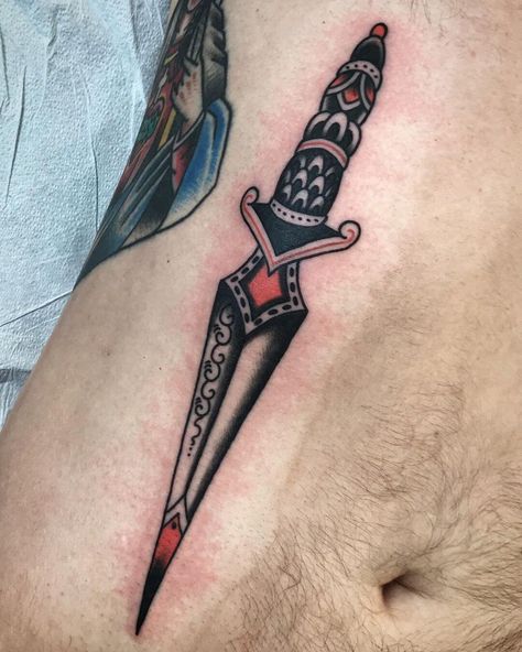 101 Best American Traditional Dagger Tattoo Ideas That Will Blow Your Mind! 10 Outsons Pirate Dagger Tattoo, American Traditional Knife Tattoo, Knife Tattoo Traditional, American Traditional Knife, American Traditional Dagger Tattoo, American Traditional Dagger, Dagger Tattoo Traditional, Bailey Tattoo, Dagger Tattoo Ideas