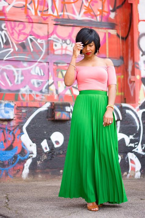 Sweenee Style, Indianapolis Style Blog, Pleated Skirt, Off shoulder top, Green Pleated Skirt, Spring outfit idea Long Green Skirt Outfit, Green Pleated Skirt Outfit, Pleated Skirt Outfits, Long Green Skirt, Maxi Dress Outfit Fall, Black Fashion Bloggers, Green Pleated Skirt, Pleated Skirt Outfit, Leather Pleated Skirt