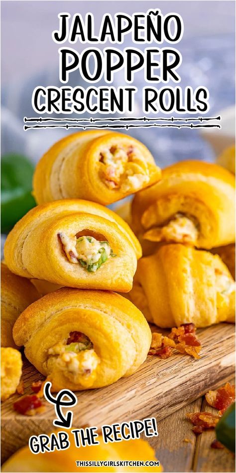 Jalapeno Poppers Crescent Rolls, Simple Appetizer, Stuffed Jalapenos With Bacon, Jalapeno Popper, Crescent Roll Recipes, Roll Recipes, Crescent Roll, Roll Recipe, Favorite Appetizers