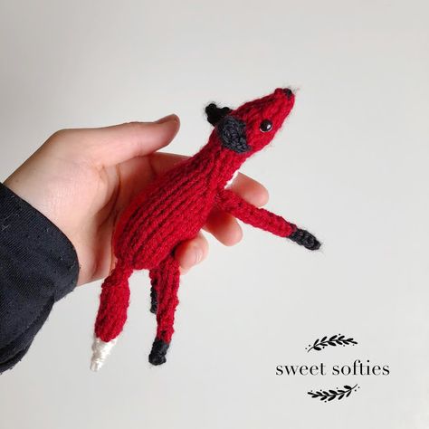 free knitting pattern fox dog amigurumi cute  yarn craft handmade diy tutorial easy beginner knit flat woodland animal Knitted Dog Pattern Free, Knitted Fox Pattern Free, Crochet Shrug Pattern Free, Beginner Knit, Fox Amigurumi, Knitted Stuffed Animals, Dog Amigurumi, Knit Pocket, Fox Dog