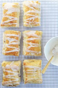 Puff Pastry Nutella, Nutella Puff Pastry, Easy Pastry Recipes, Crispy Oven Fried Chicken, Nutella Recipes Easy, Poptart Recipe, Bacon Grilled Cheese, Homemade Nutella, Pop Tart