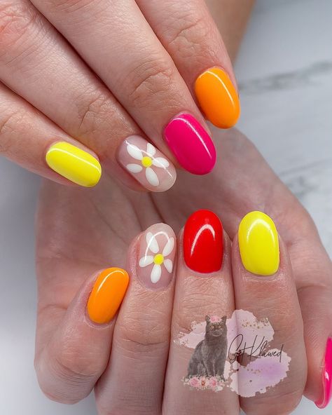 Blooming with brightness and a floral twist! 🌼💅🏻 These vibrant nails with a flower accent are bringing all the sunny vibes. Perfect for adding a pop of color to your day! Who else loves a little floral flair? @lightelegancehq products #summernails #nailart #brightnails #shortnails #lebrandambassador #getklawed #480nails #602nails #aznails #nailsmagazine #tempe #nails #nailsofinstagram #nailinspo #independentnailtech #gelx #acrylicnails #gelnails #hardgelnails #hardgel #biabnails Nails With A Flower, Hard Gel Nails, Sunny Vibes, Vibrant Nails, Bright Nails, Hard Gel, Nails Magazine, Pop Of Color, Nail Tech