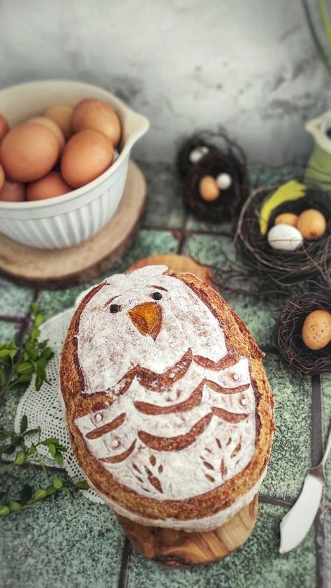 Today I'm reposting my favorite spring sourdough scoring video 🐣🐇🌱☀️Easter egg. #throwbackthursday Ten wzór cieszył się sporym… | Instagram Scoring Bread, Sourdough Scoring, Bread Scoring, Easter Bread, Bread Making, How To Make Bread, Easter Egg, Easter Eggs, Egg