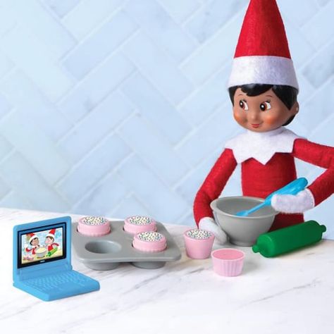 Cheeseburger Fries, Elf Pets, Awesome Elf On The Shelf Ideas, Elf Props, Elf On A Shelf Ideas, Mini Laptop, Banana Art, The Elf On The Shelf, School Sets