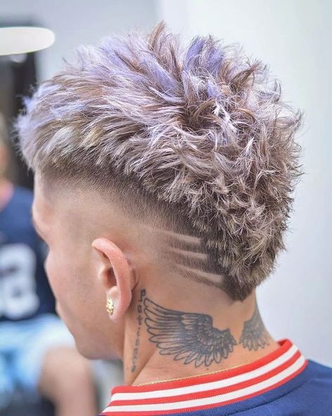 Short Hair Mohawk, Short Mohawk, Fade Haircut Designs, Drop Fade Haircut, Mohawk Hairstyles Men, Curly Hair Fade, Mens Haircuts Short Hair, Gents Hair Style, Men Haircut Curly Hair