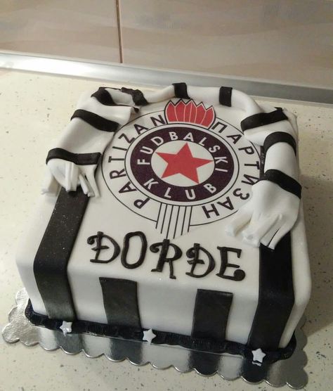 Birthday Cake Partizan, Partizan Torte, Partizan Cake, Football Team Cake, Fk Partizan, Kk Partizan, Picnic Cake, Cake Kids, Creative Cake Decorating