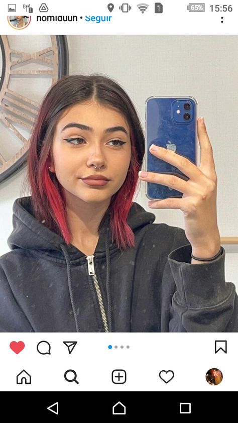 Short Hair Fringe, Black Red Hair, Beauty Killer, Red Hair Inspo, Maggie Lindemann, Short Hair Balayage, Landscape Pictures, Aesthetic Hair, Maquillaje De Ojos