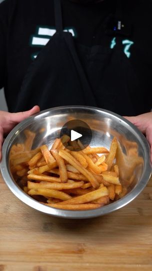 4.1M views · 536K reactions | French fry method 
ingredients
- russet potatoes 
- 1 tsp baking soda 
- Salt to taste | Alex Mejia | big.eats.world · Original audio Veggie Side Dish Recipes, Crispy Fries, French Fried Potatoes, French Fries Recipe, Homemade French Fries, Air Fried Food, Potato Recipes Side Dishes, Baking Basics, Fries Recipe