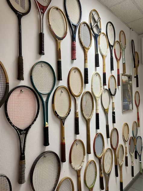 Tennis Racket On Wall, Tennis Bar, Maximalist Painting, Office Wall Graphics, Ideas Cuarto, Art Shopping, Interesting Ideas, Office Walls, Wall Graphics