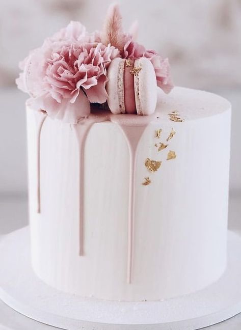 50th Birthday Cake Ideas, 50th Birthday Cake For Women, Modern Birthday Cakes, Birthday Cake With Flowers, Elegant Birthday Cakes, Mini Cakes Birthday, Birthday Cakes For Women, 50th Birthday Cake, Beautiful Birthday Cakes