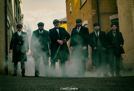 Peaky Blinders Shoot.  Peaky Blinders. Gangsters. Blogpost. Peaky Blinders Group Photo, Peaky Blinders Photoshoot Ideas, Peaky Blinders Photoshoot, Gangster Photoshoot, Crew Photoshoot, Peaky Blinders Style, Group Pose, Money Wallpaper, Money Wallpaper Iphone