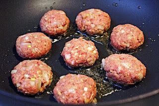 Norwegian Meatballs, Norwegian Cuisine, Norway Food, Norwegian Recipes, Viking Food, Nordic Food, Scandinavian Recipes, Meatball Maker, Norwegian Food