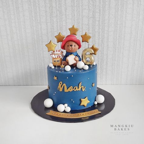 Paddington Bear 1st Birthday Cake, Birthday Cake Paddington, Paddington Bear Cakes, Paddington 1st Birthday, Paddington Birthday Party Ideas, Paddington Cake Ideas, Paddington Cupcakes, Paddington Bear Birthday Party, Paddington Bear Party Decorations