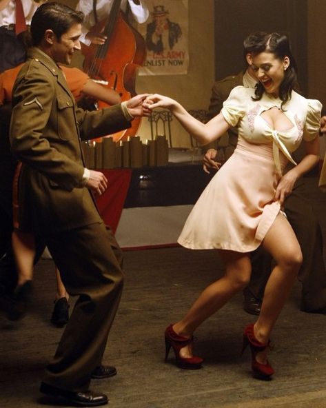 Velvey ♍︎ on Instagram: “Matt Dallas and Katy Perry in her music video for Thinking of You, 2008 🫶🏻 Directed by Melina Matsoukas” 50s Jazz Aesthetic, 50s Aesthetic Fashion, Melina Matsoukas, 50s Dance, Jive Dance, Matt Dallas, Jazz Outfits, 50s Photos, Jazz Party