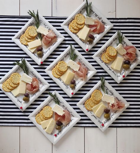 Mini Holiday Cheese Plates. - DomestikatedLife Cheese Board Individual, Mini Cheese Board Boxes, Voorgeregte Idees, Mini Charcuterie Board To Go, Mini Individual Charcuterie Board, Individual Cheese Boards, Individual Charcuterie Plates, Mini Cheese Platter, Individual Grazing Boxes